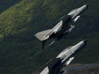 Πάνω από τους Φούρνους πέταξαν τουρκικά F-4