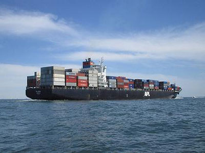 Διαπραγματευτές από την Αγγλία μιλούν με τους πειρατές