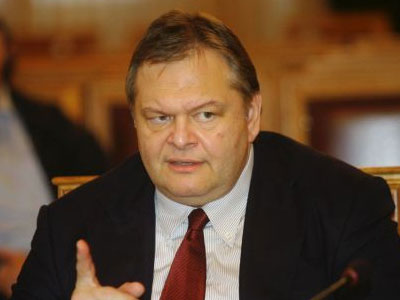 «Στημένες» οι αξιολογήσεις της ελληνικής οικονομίας κατά τον Ε. Βενιζέλο