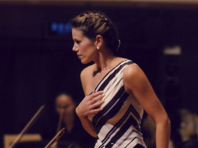 Και… κλάμα η Μανωλίδου