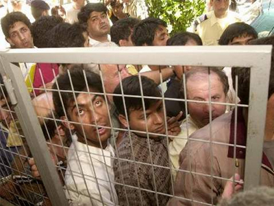 Ευκολότερες οι άδειες παραμονής για αλλοδαπούς