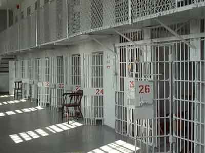 Ανήλικοι δραπέτευσαν από τις φυλακές του Βόλου