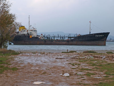 Προσάραξη δεξαμενόπλοιου στην Αυλίδα