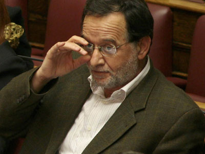 Περαστικά και σιδερένιος