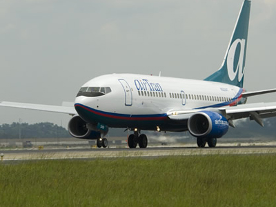 Κατέβασαν μουσουλμάνους από αεροπλάνο