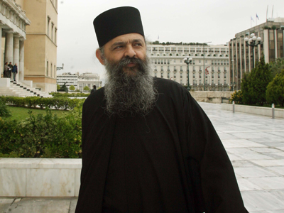 Καταθέτει ο μοναχός Αρσένιος