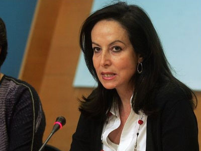 Με το ελικόπτερο για… τσάι