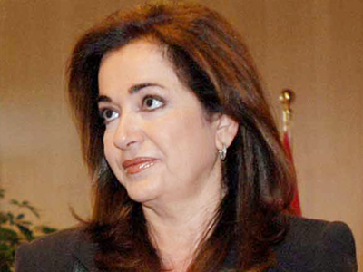 Στο… καναβάτσο η Ντόρα