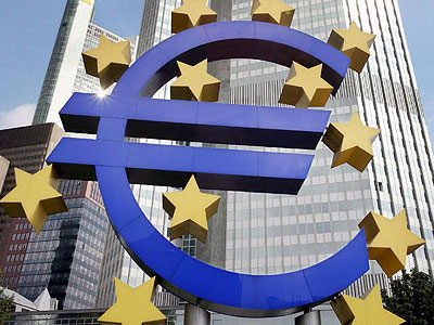 Αμετάβλητα στο 2% τα επιτόκια της ΕΚΤ