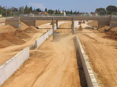 Επιστροφή στο 1996 για τις δημόσιες επενδύσεις