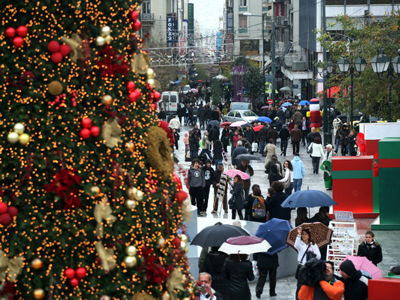 Ολοταχώς και για δεύτερη Κυριακή ανοικτά τα καταστήματα