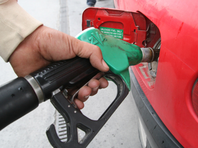 Ακόμη χαμηλότερα η τιμή της αμόλυβδης