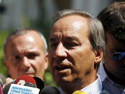 Ζήτω η παραοικονομία, τα «κρυφά μετρητά», η «μαύρη εργασία» και η τεμπελιά