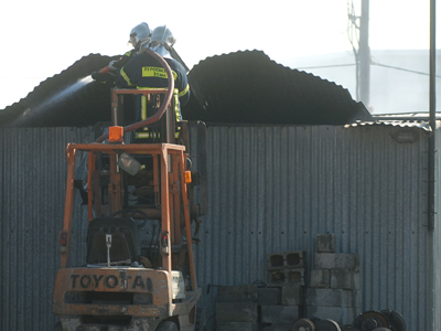 Φωτιά σε ξυλουργείο