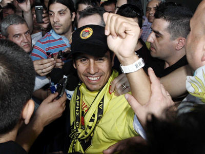 Έφτασε και αποθεώθηκε στο «Μακεδονία» ο Gracian