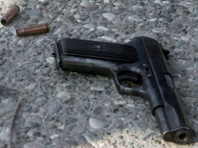 Πυροβόλησε τον πατέρα της την ώρα που κοιμόταν