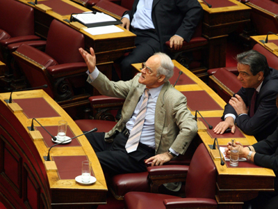 Καβγάς στη Βουλή για το Βατοπέδιο