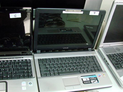 «Άδειασαν» κατάστημα ηλεκτρικών ειδών και εξαφανίστηκαν