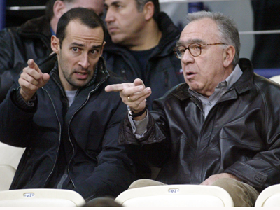 Ο Κόκκαλης δίνει τον Ολυμπιακό στους Αγγελόπουλους;