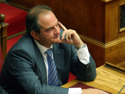 Παρέμβαση Καραμανλή για τον έλεγχο της αγοράς