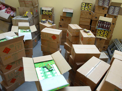 Κατάσχεσαν 520.000 παράνομες κροτίδες