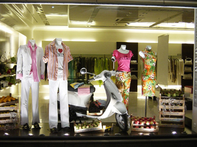 Να ανοίγουν τα καταστήματα όλες τις Κυριακές ζητά ο ΣΕΛΠΕ