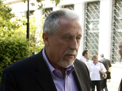 Κανιβαλισμοί στο Μαξίμου