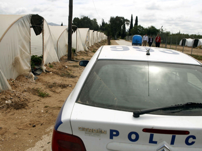 Μανωλάδα: Τους περιέφεραν γυμνούς για παραδειγματισμό