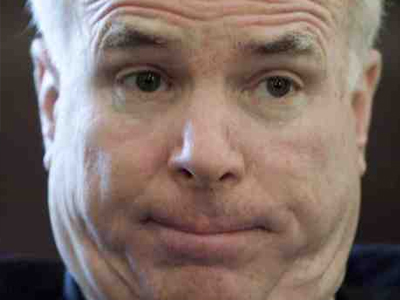 Δημοσίευσε το ιατρικό του ιστορικό ο Μακέιν