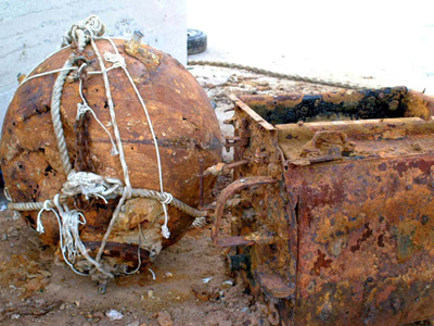 Λουόμενοι εντόπισαν νάρκη σε παραλία στα Χανιά