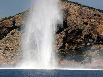 Νάρκη «ξεβράστηκε» στο νησιωτικό σύμπλεγμα των Πεταλιών