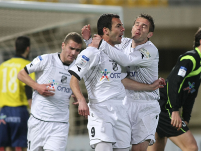 Με δεκαέξι ποδοσφαιριστές στην Αθήνα ο ΟΦΗ