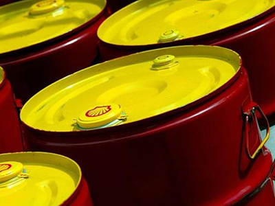 Κάτω από τα 50 δολάρια το πετρέλαιο