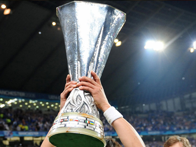 Αυτό το τρόπαιο ποιος θα το πάρει;