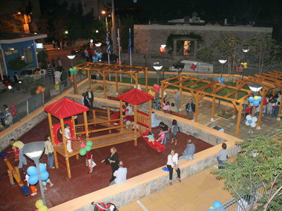 Αυστραλία: Νόμο απαγόρευσης του καπνίσματος σε παιδικές χαρές προωθούν Έλληνες δήμαρχοι