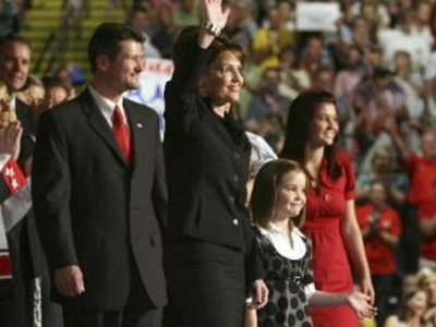 «Προκαλεί» η γκαρνταρόμπα της Πέιλιν