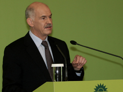 Επειγόντως αλλαγή ζητά ο Παπανδρέου