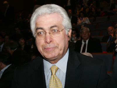 «Όμηρος» του Παυλίδη το Μαξίμου