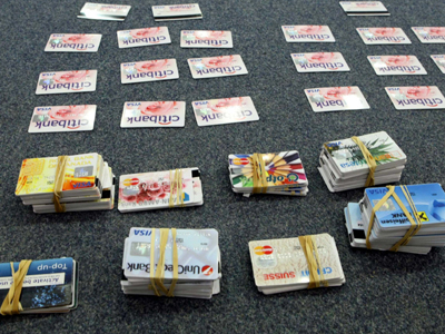 Τραπεζικός «εγκέφαλος» κομπίνας με πιστωτικές κάρτες