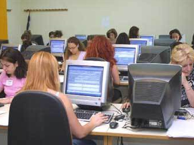 Αύξηση των ορίων ηλικίας συνταξιοδότησης των γυναικών το 2013