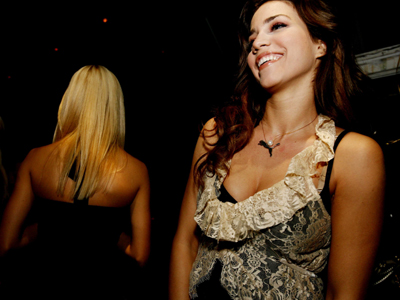 Ο Καραφώτης και η Στικούδη πήγαν… μπουζούκια