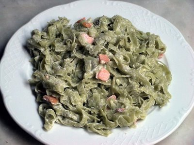 Πράσινες ταλιατέλες με σολομό