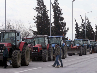 Ανέστειλαν τις κινητοποιήσεις τους οι αγρότες