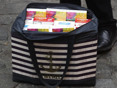 Συνελήφθη 70χρονος λαθρέμπορος τσιγάρων