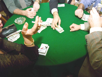 Συλλήψεις για παράνομη χαρτοπαιξία