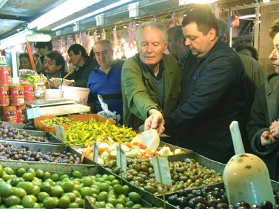 Αγορές της τελευταίας στιγμής για το σαρακοστιανό τραπέζι
