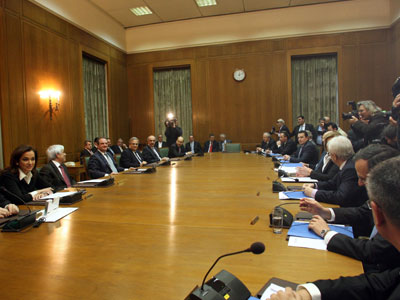 Το ασθενοφόρο… και ο ”μεγάλος ασθενής”