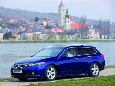 Πρωτιά για το Accord Tourer