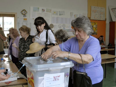 Νικητής στις προεδρικές εκλογές ο Ιβάνοβ Νικητής στις προεδρικές εκλογές ο Ιβάνοβ