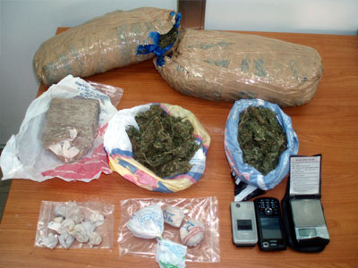 Συνέλαβαν μέλη κυκλώματος ναρκωτικών Συνέλαβαν μέλη κυκλώματος ναρκωτικών